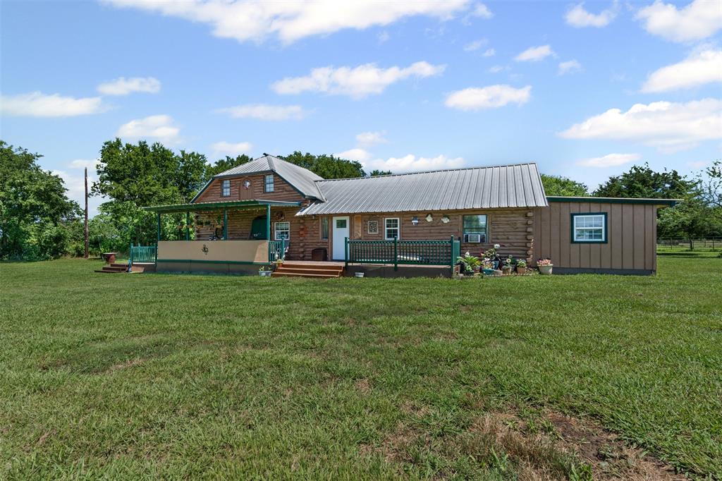 901 County Road 3925