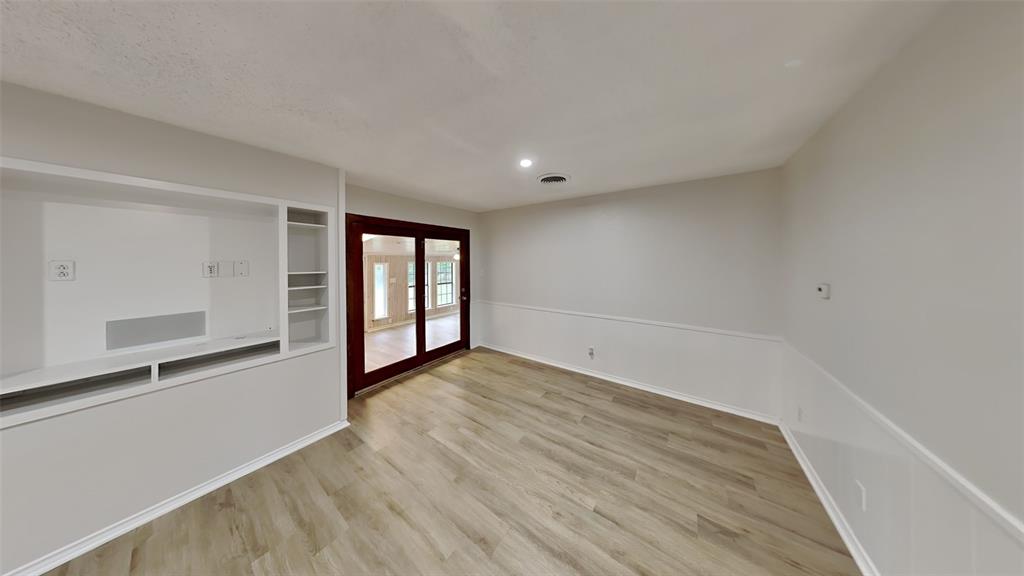 5828 Cynthia Circle