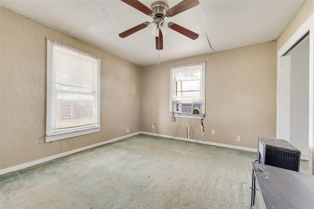 JAMES PORTER ABST 1129 PG 395 BLK B TR 6 ACS 1.26 - Residential