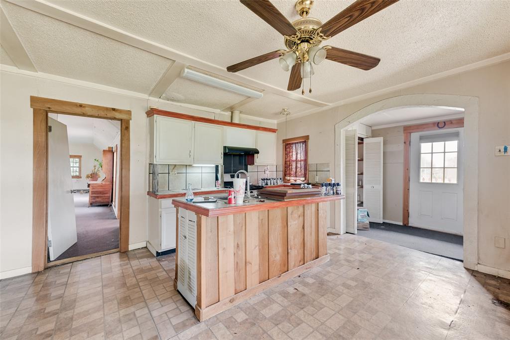 JAMES PORTER ABST 1129 PG 395 BLK B TR 6 ACS 1.26 - Residential