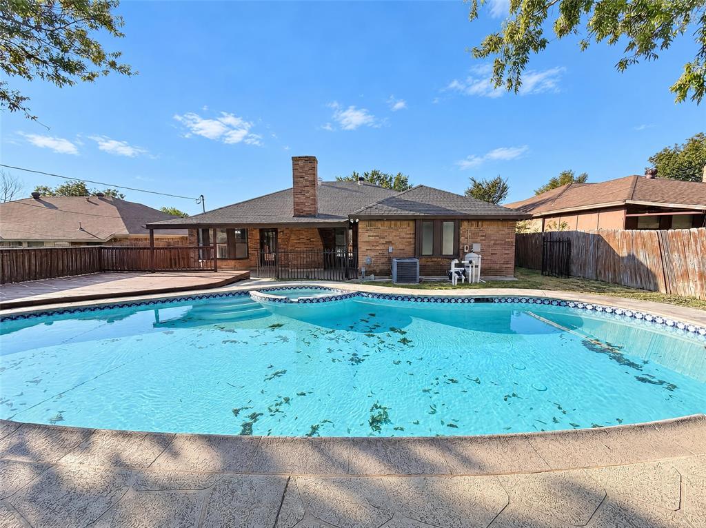 935 Thistle Ridge Lane