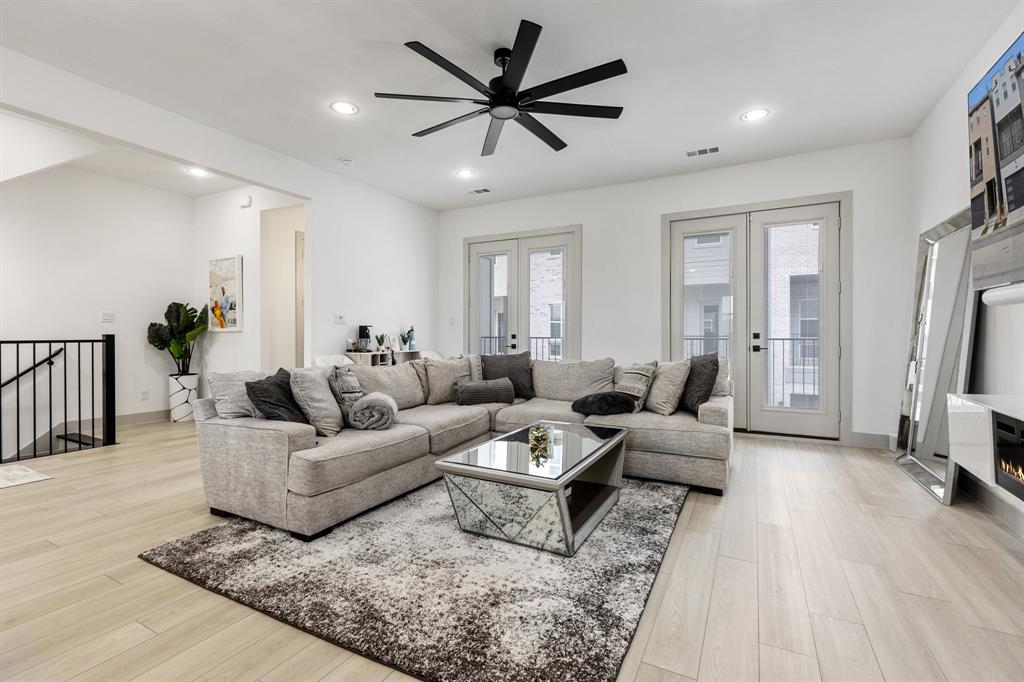 Soho Square Ph 1 - Residential