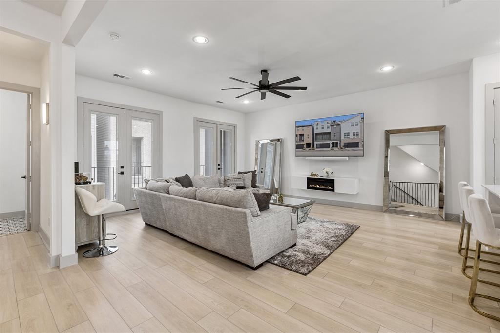 Soho Square Ph 1 - Residential