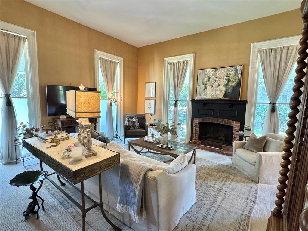 Lindsay Add - Residential