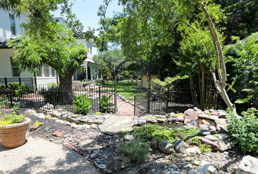 Lindsay Add - Residential