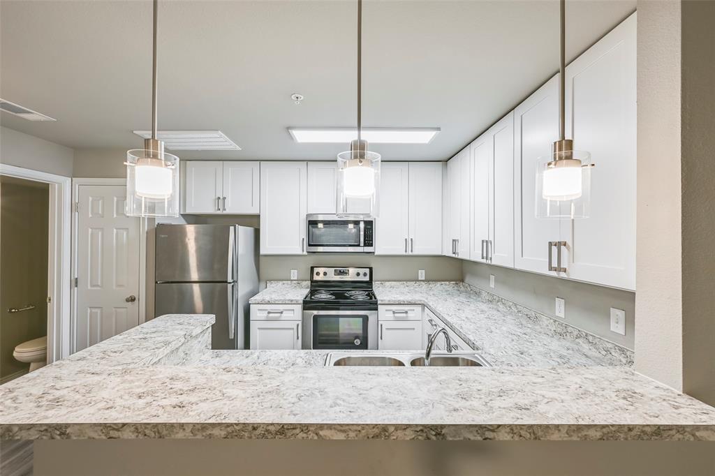 Sable Rdg Condos - Residential