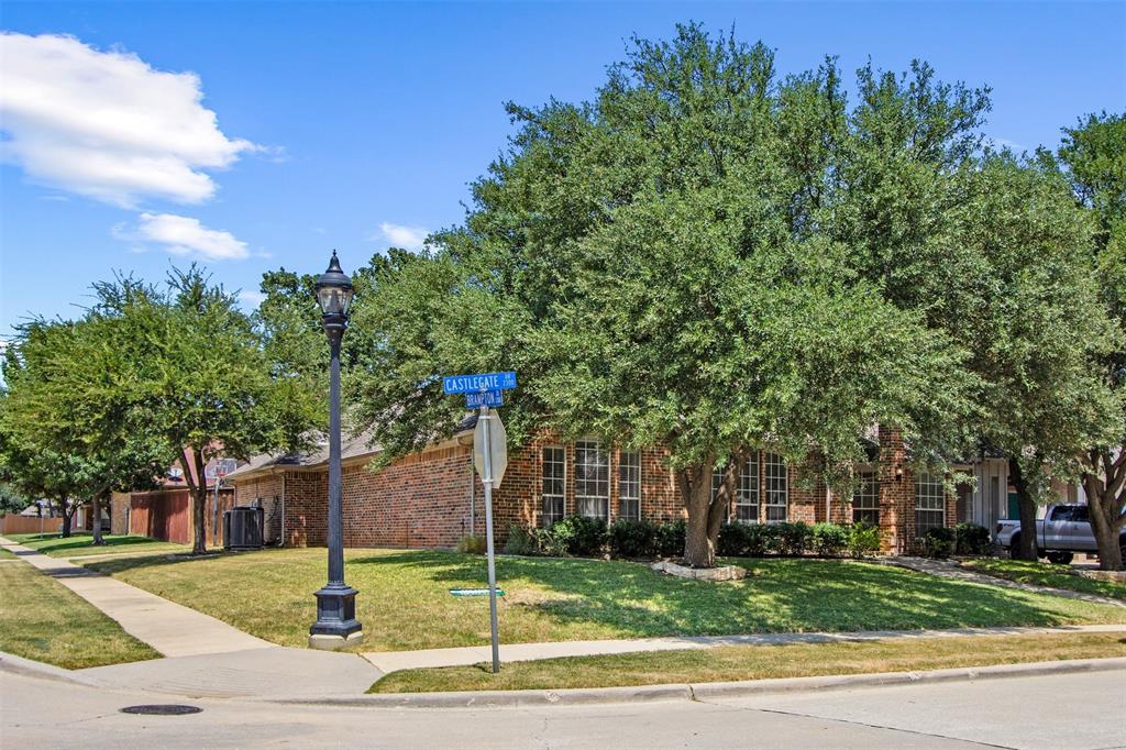 2301 Castlegate Drive