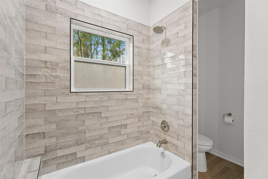 ESTATE VILLAGE - Residential