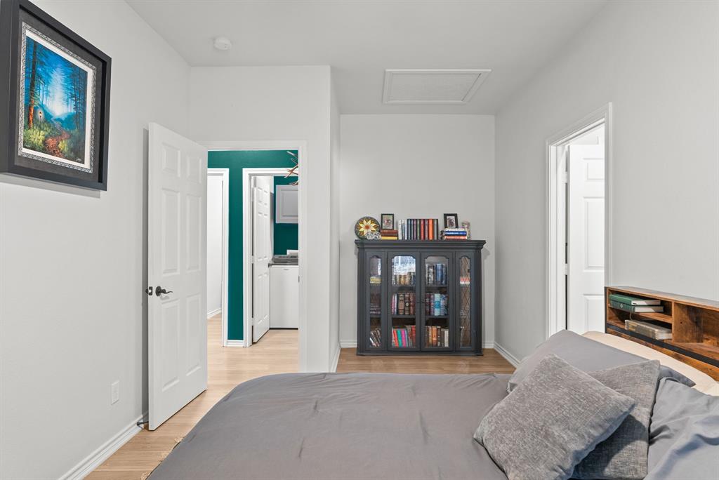 ESTATE VILLAGE - Residential