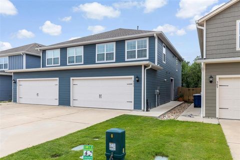 Photo of 311 Marsh Lane, Princeton, TX 75407 (MLS # 21276561)