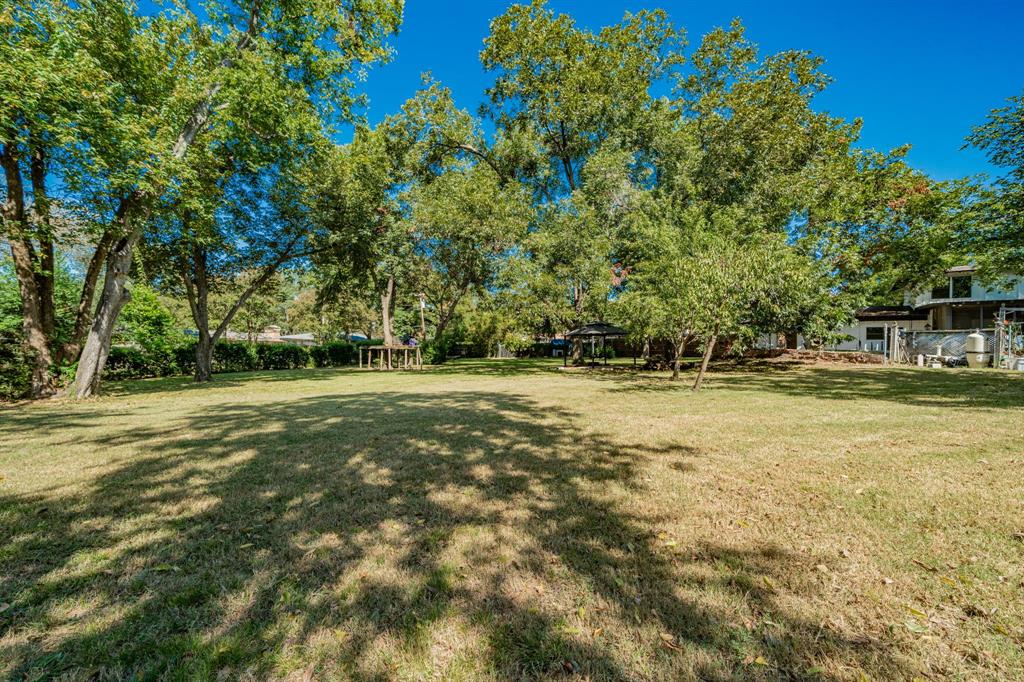 RIDGEWOOD ESTATES 1 - Residential