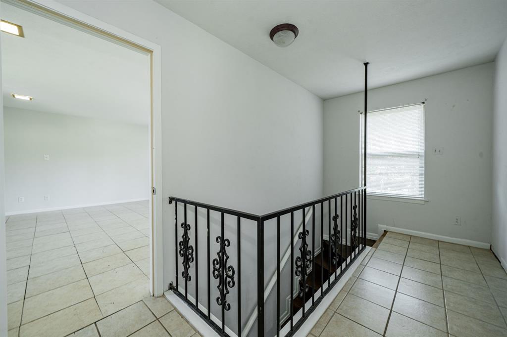 RIDGEWOOD ESTATES 1 - Residential