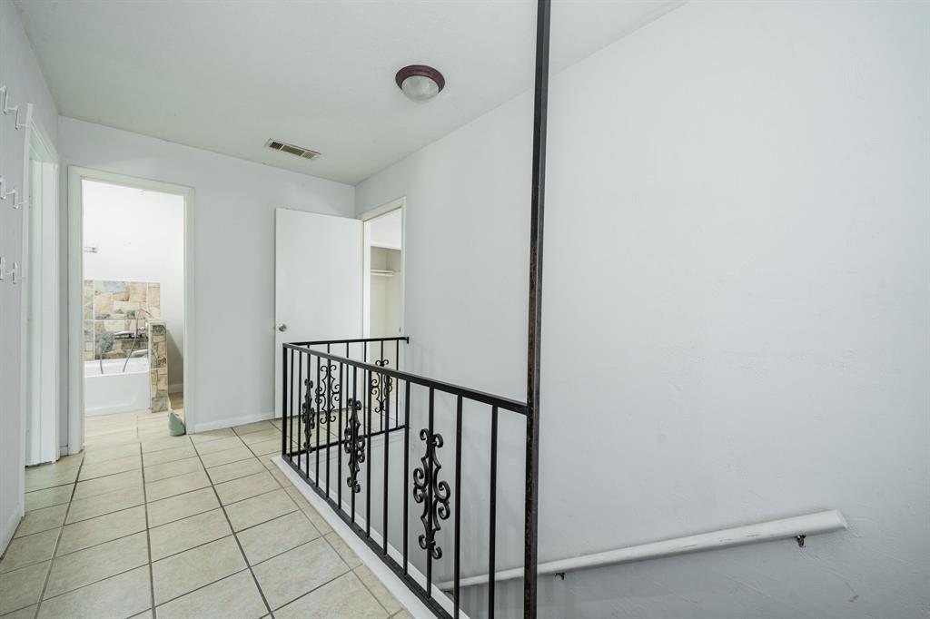 RIDGEWOOD ESTATES 1 - Residential