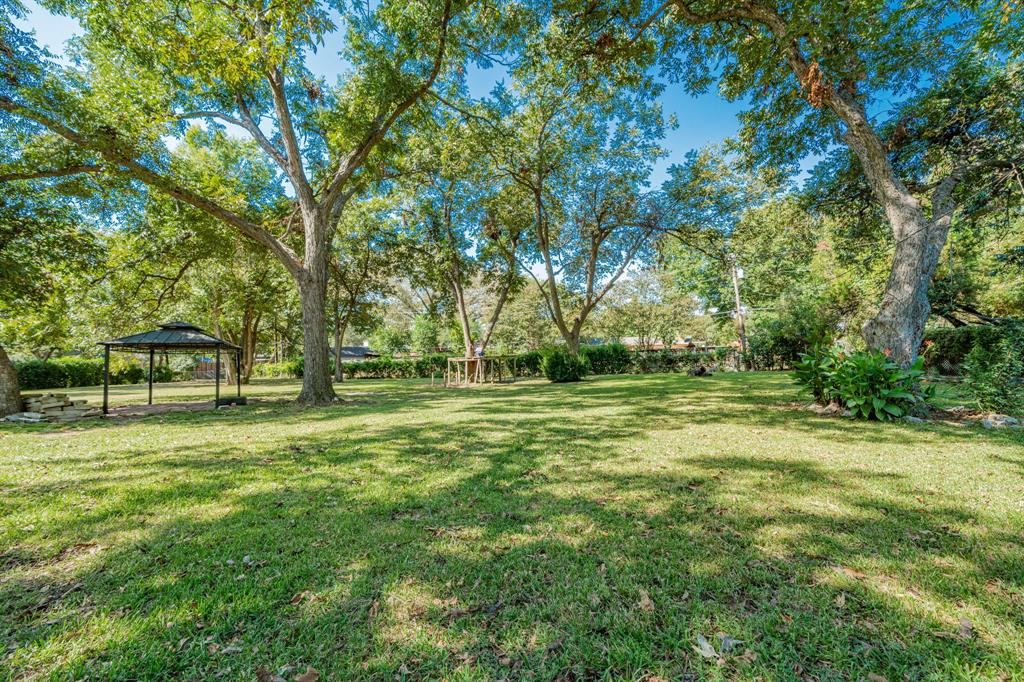 RIDGEWOOD ESTATES 1 - Residential