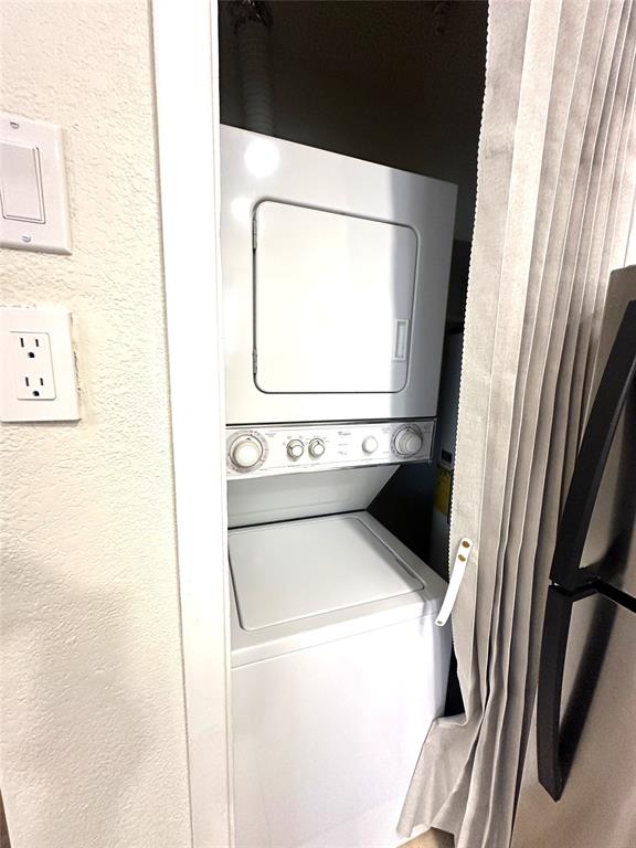 Pecan Chase Condo - Residential