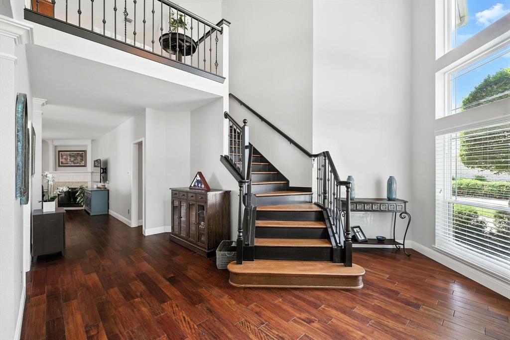 906 Creekbend Drive