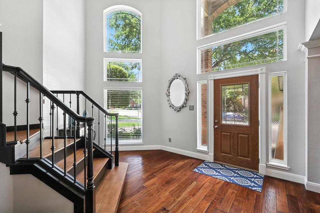 906 Creekbend Drive