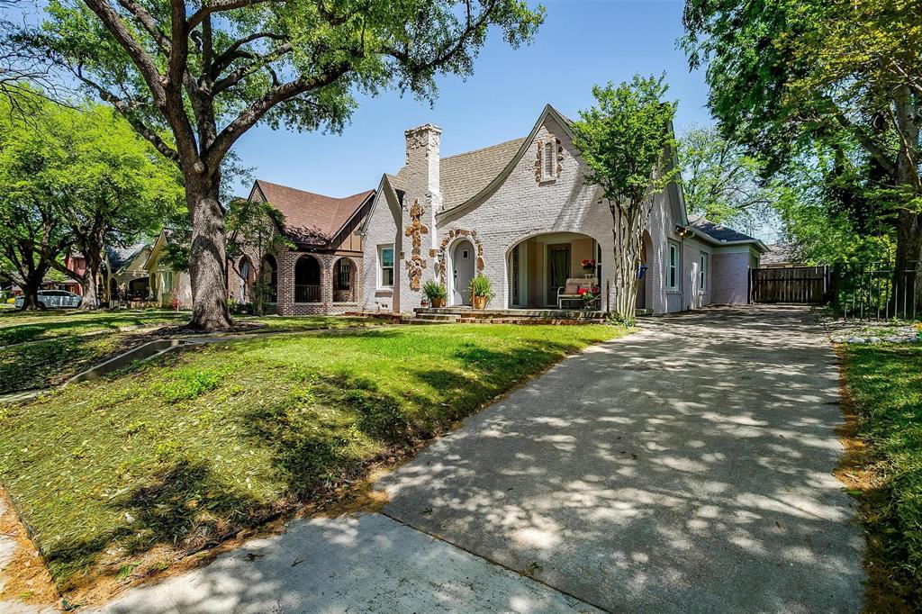 2741 Willing Avenue