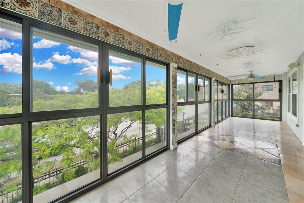 MOUNT AUBURN - Residential