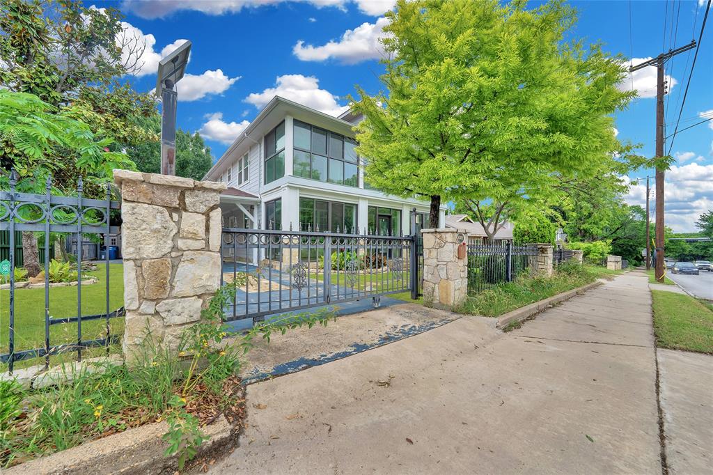 MOUNT AUBURN - Residential