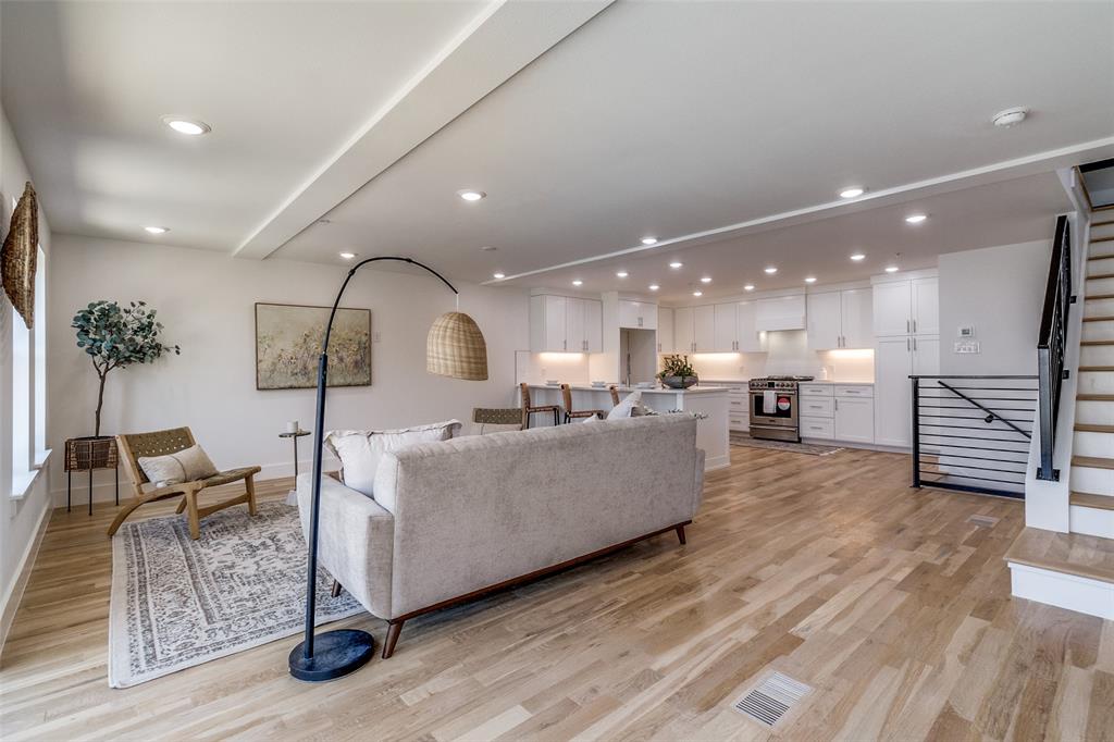 HOLMES - Residential Lease