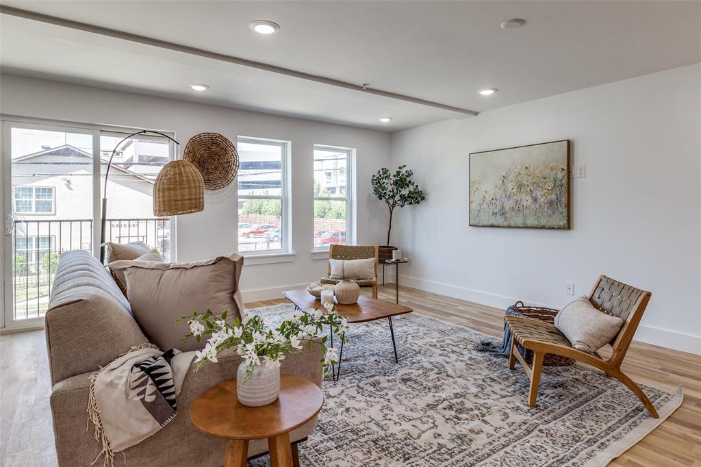 HOLMES - Residential Lease