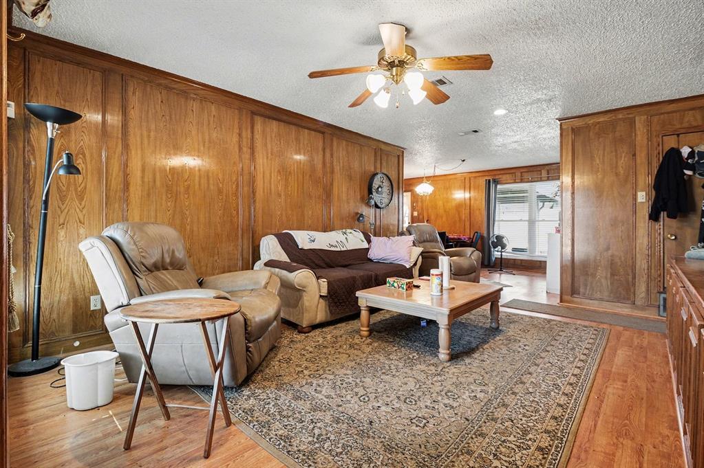 13057 Glenside Drive