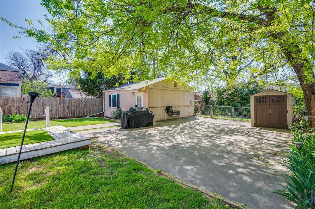 3929 Collinwood Avenue