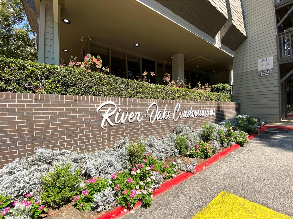 4859 Cedar Springs Road 332