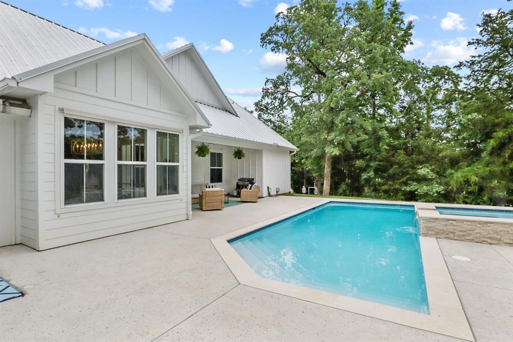 Lake Jackson - Residential