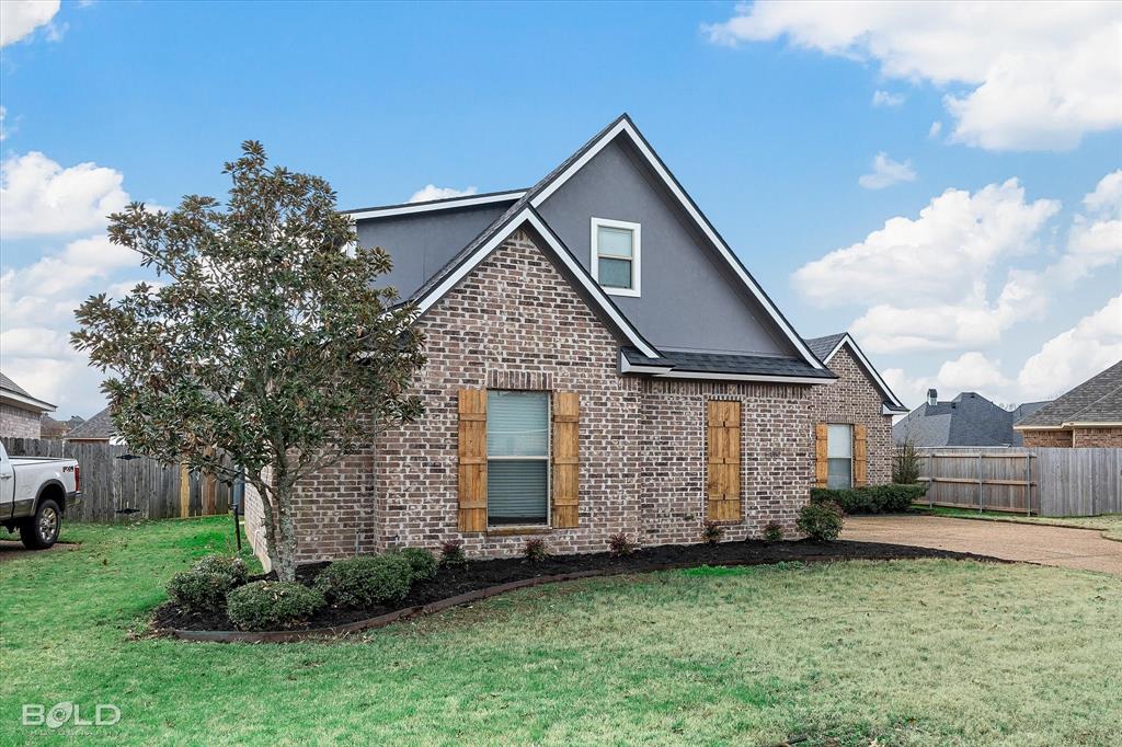 Bossier City, Louisiana 71111, United States, 4 Bedrooms Bedrooms, ,3 BathroomsBathrooms,Residential,Contingent,23969