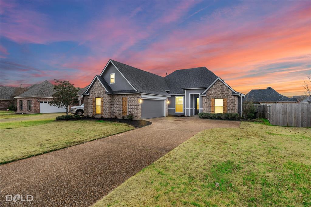 Bossier City, Louisiana 71111, United States, 4 Bedrooms Bedrooms, ,3 BathroomsBathrooms,Residential,Contingent,23969