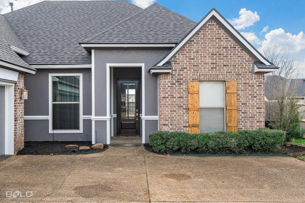 Bossier City, Louisiana 71111, United States, 4 Bedrooms Bedrooms, ,3 BathroomsBathrooms,Residential,Contingent,23969