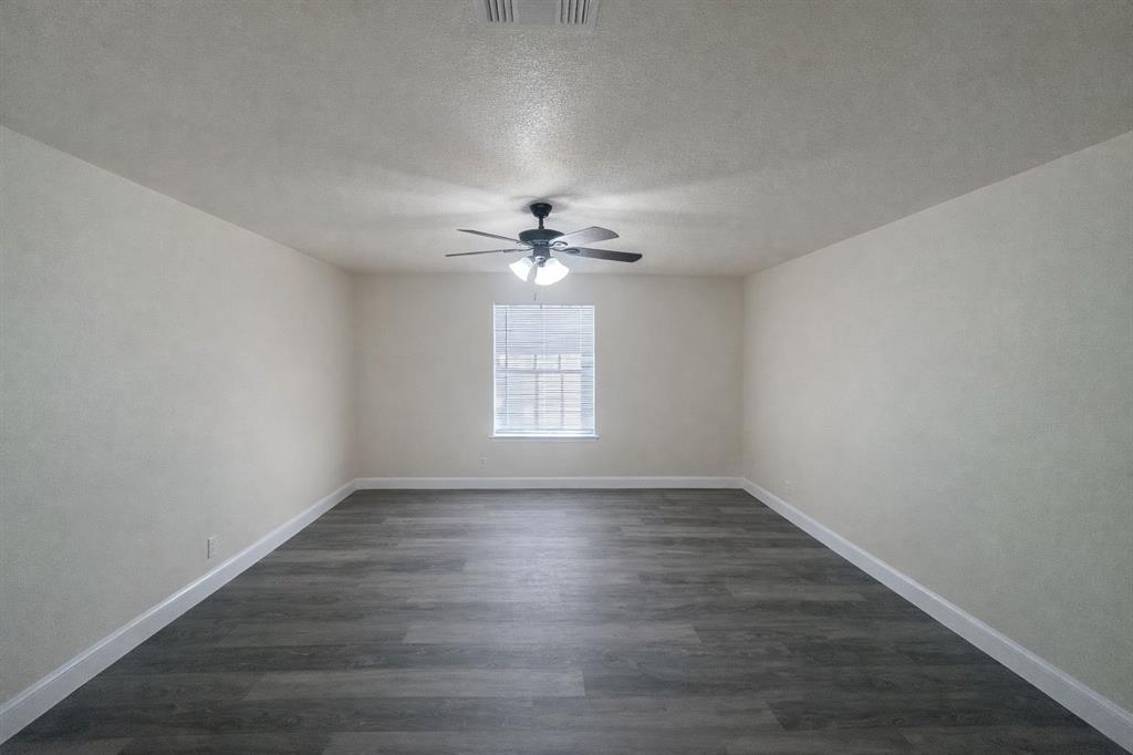 7367 Greenacres Drive