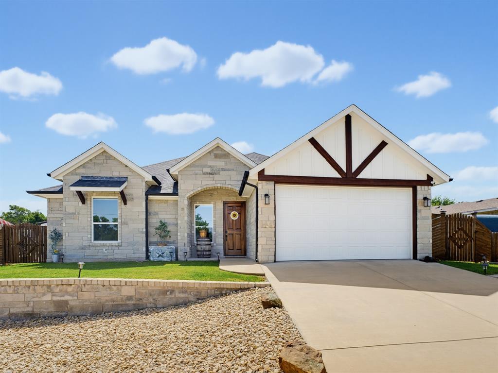 2807 Sky Harbour Drive
