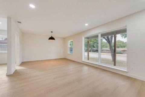 Tiny photo for 804 Brook Valley Lane, Dallas, TX 75232 (MLS # 21395167)