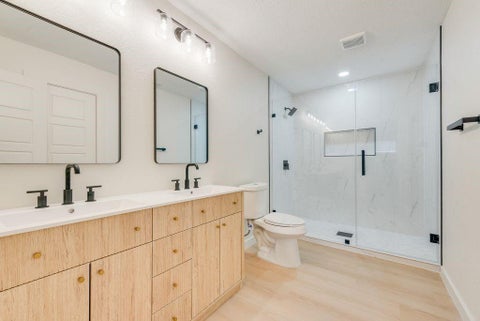 Tiny photo for 804 Brook Valley Lane, Dallas, TX 75232 (MLS # 21395167)