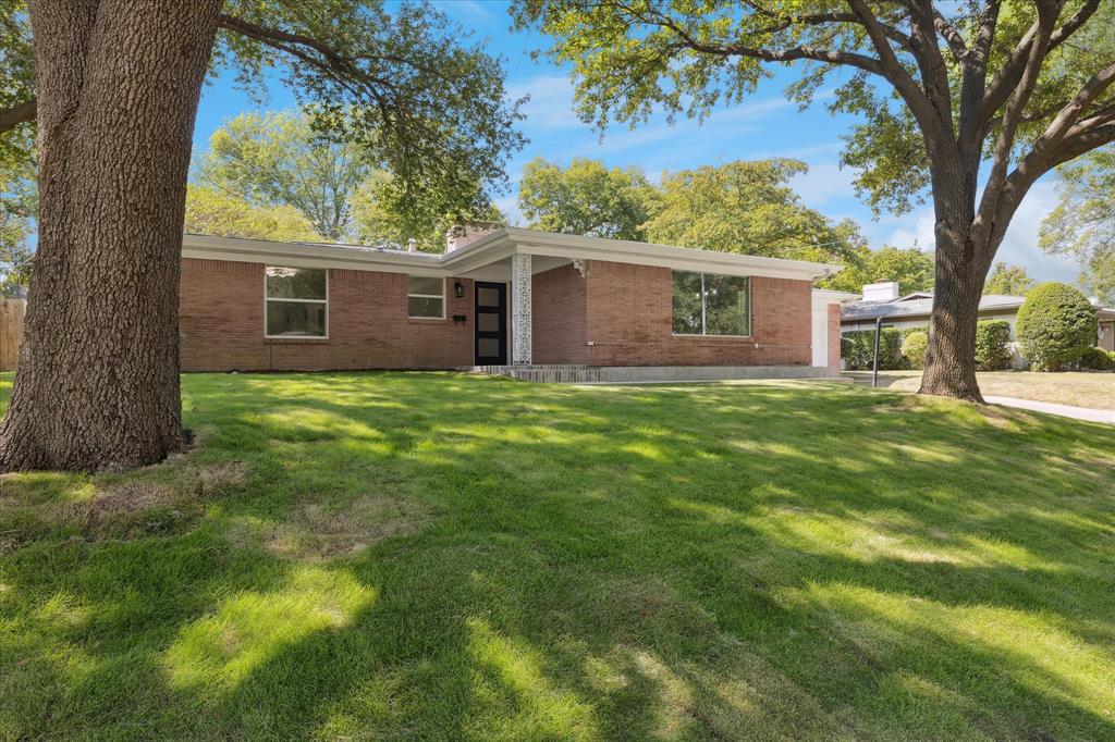 1800 Versailles Road