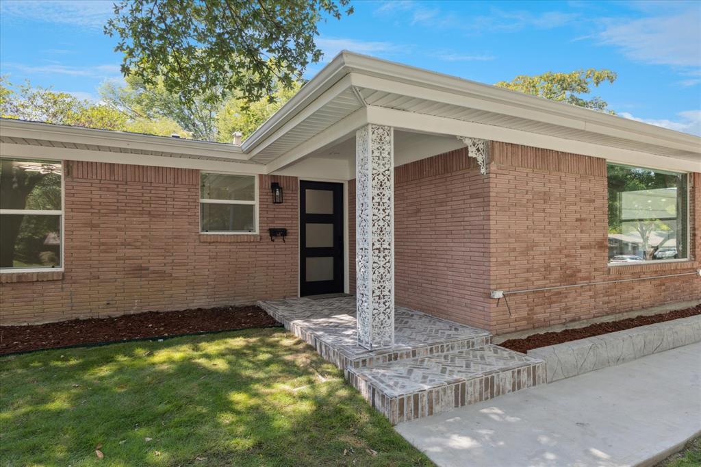 1800 Versailles Road