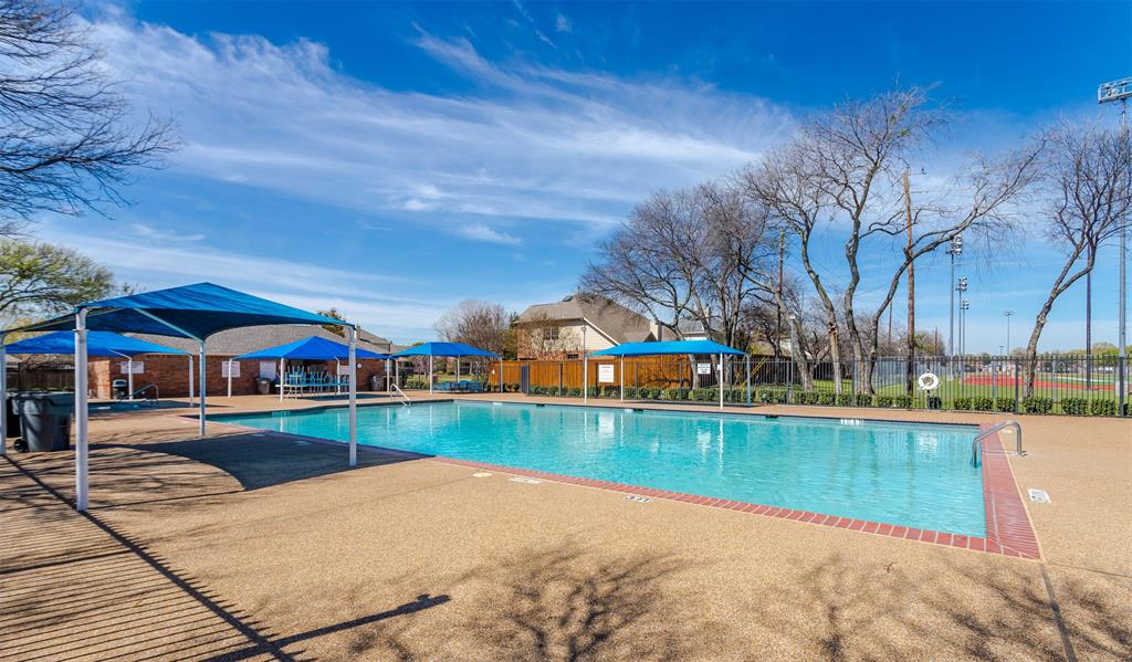 1510 Autumnmist Drive