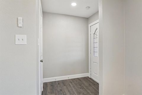 Tiny photo for 4350 Wedgmont Circle S, Fort Worth, TX 76133 (MLS # 21198074)