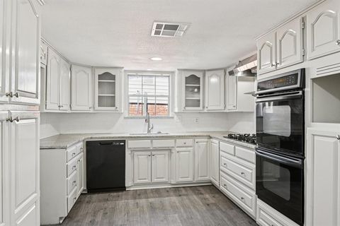 Tiny photo for 4350 Wedgmont Circle S, Fort Worth, TX 76133 (MLS # 21198074)