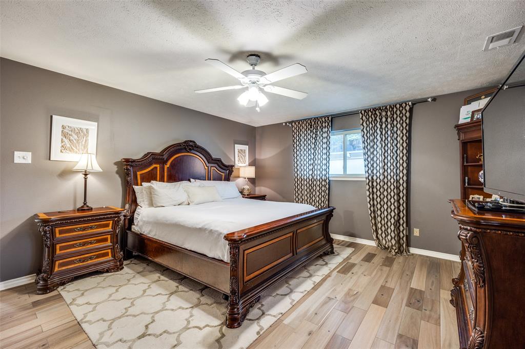 Lovers Lane East - Residential Lease