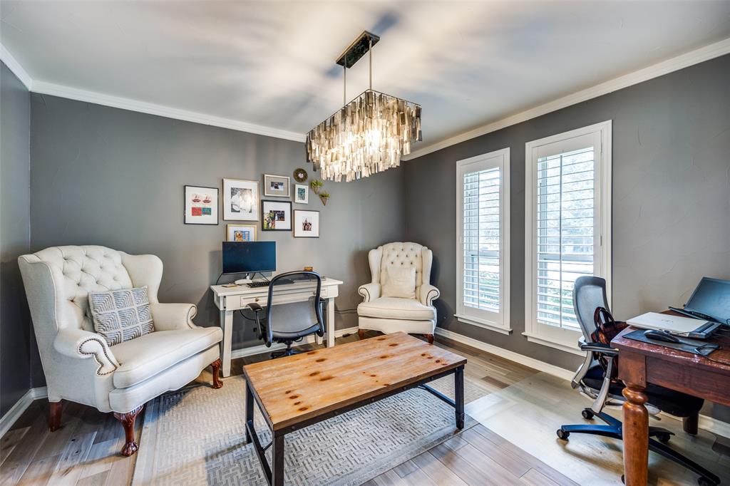 Lovers Lane East - Residential Lease