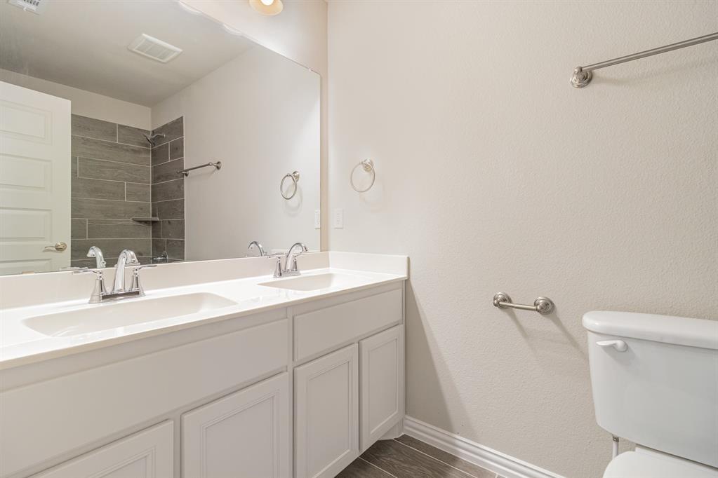 COURTS OF BONNIE BRAE - Residential