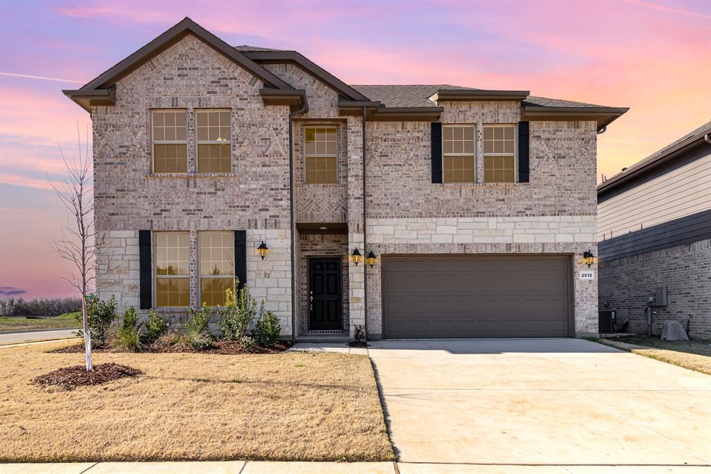 COURTS OF BONNIE BRAE - Residential