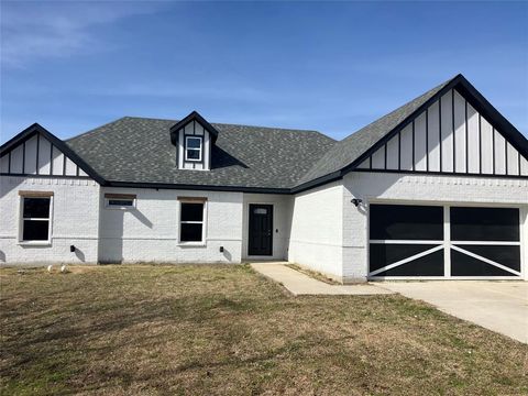 Photo of 700 Hillburn Drive, West Tawakoni, TX 75474 (MLS # 21191288)