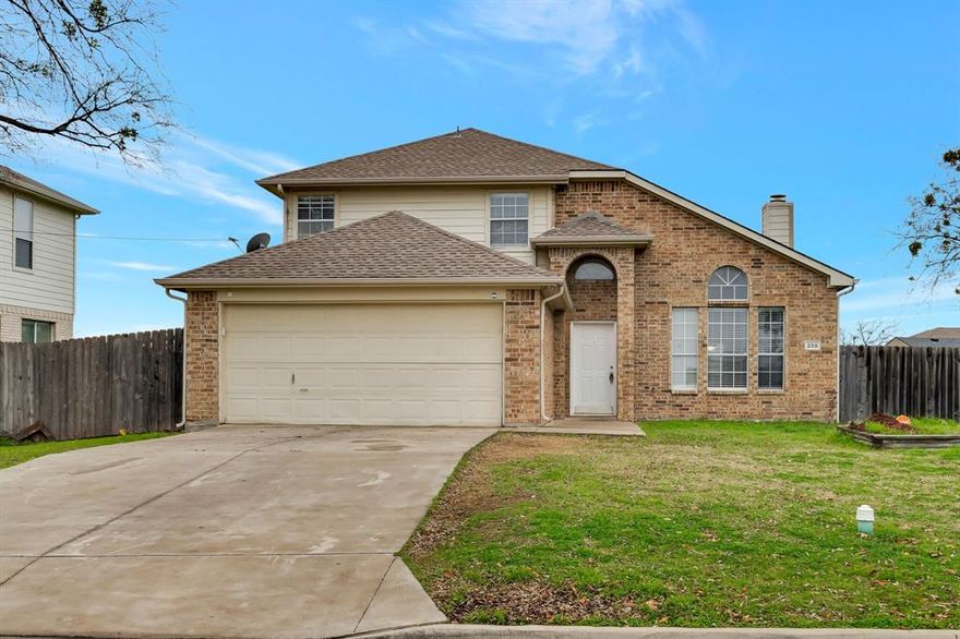 Nice two story 4 bedroom 2.5 bath house with master down. Open floor plan and across the street from lake front properties. Tile and LVP throughout carpet on stairs. Extra large wood fenced in back yard. No HOA. Must carry all risk, replacement value renters insurance with $250K liability. Owner is Broker

The house is across the street from the lake and on a quite road. It is not in an HOA subdivision 

Ready for move in

If negative credit the deposit would increase if approved with the negative credit.