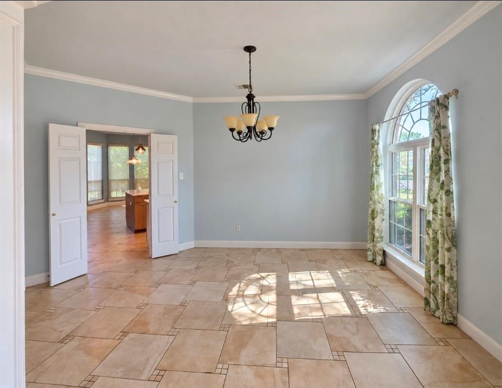 3915 Compton Drive