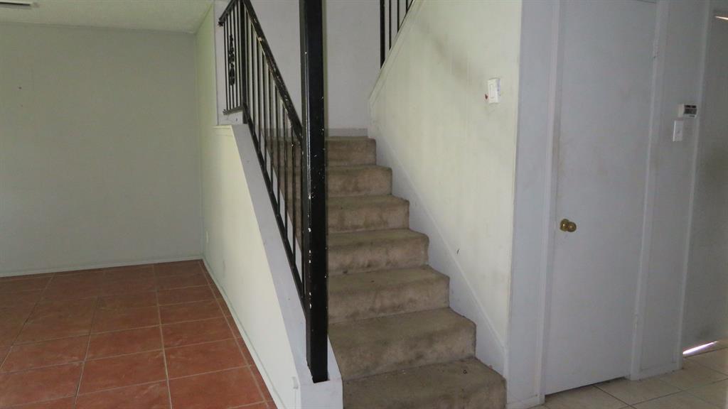 Mountain Creek Twnhs - Residential
